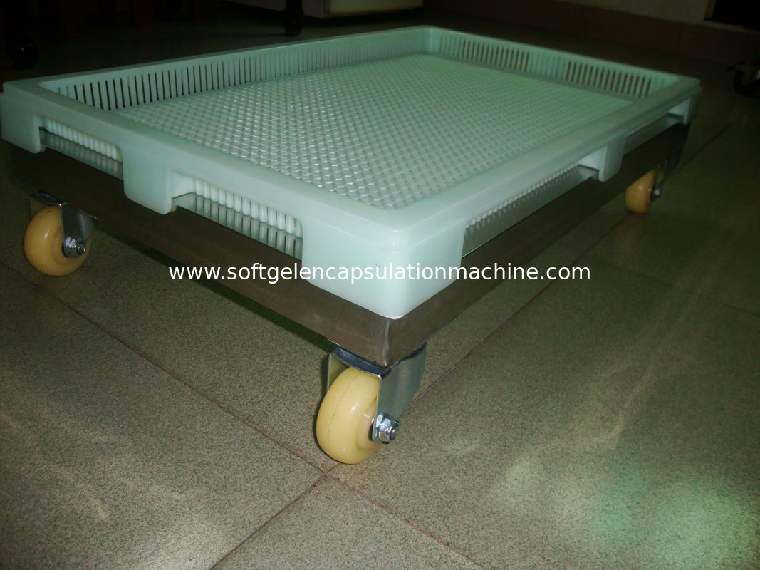 High Temprature Bearing Large Plastic Trays For Paintball / Softgel Capsule With Air Flow