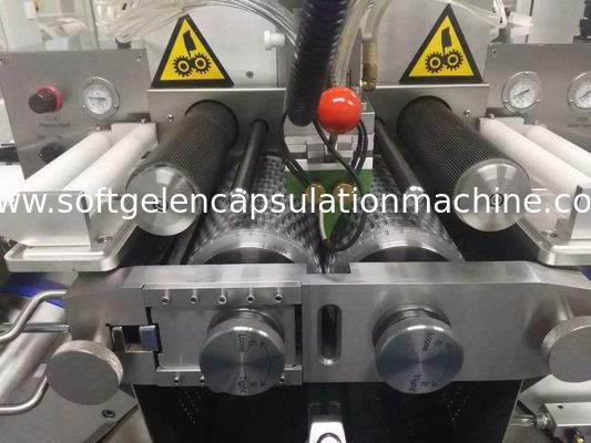 R & D Pharmaceutical Softgel Encapsulation Machine With Small capacity S403