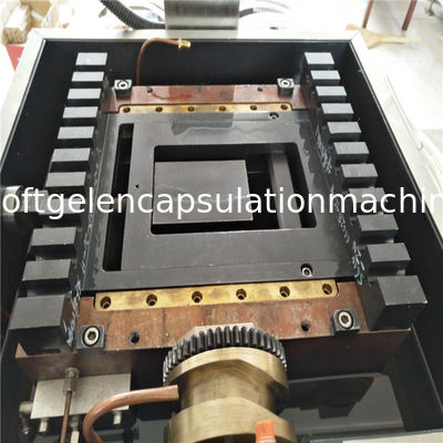 Vegetable Gelatin / Starch Erkang Carrangeen Soft Capsule Making Machine